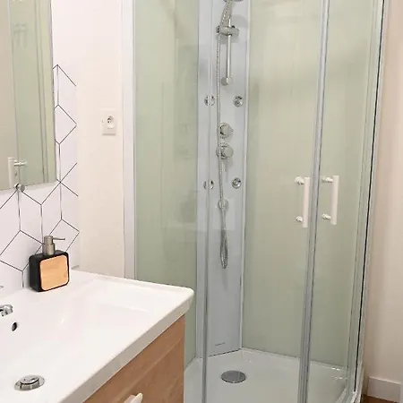 L'acacia #hyper-centre #marche Couvert *